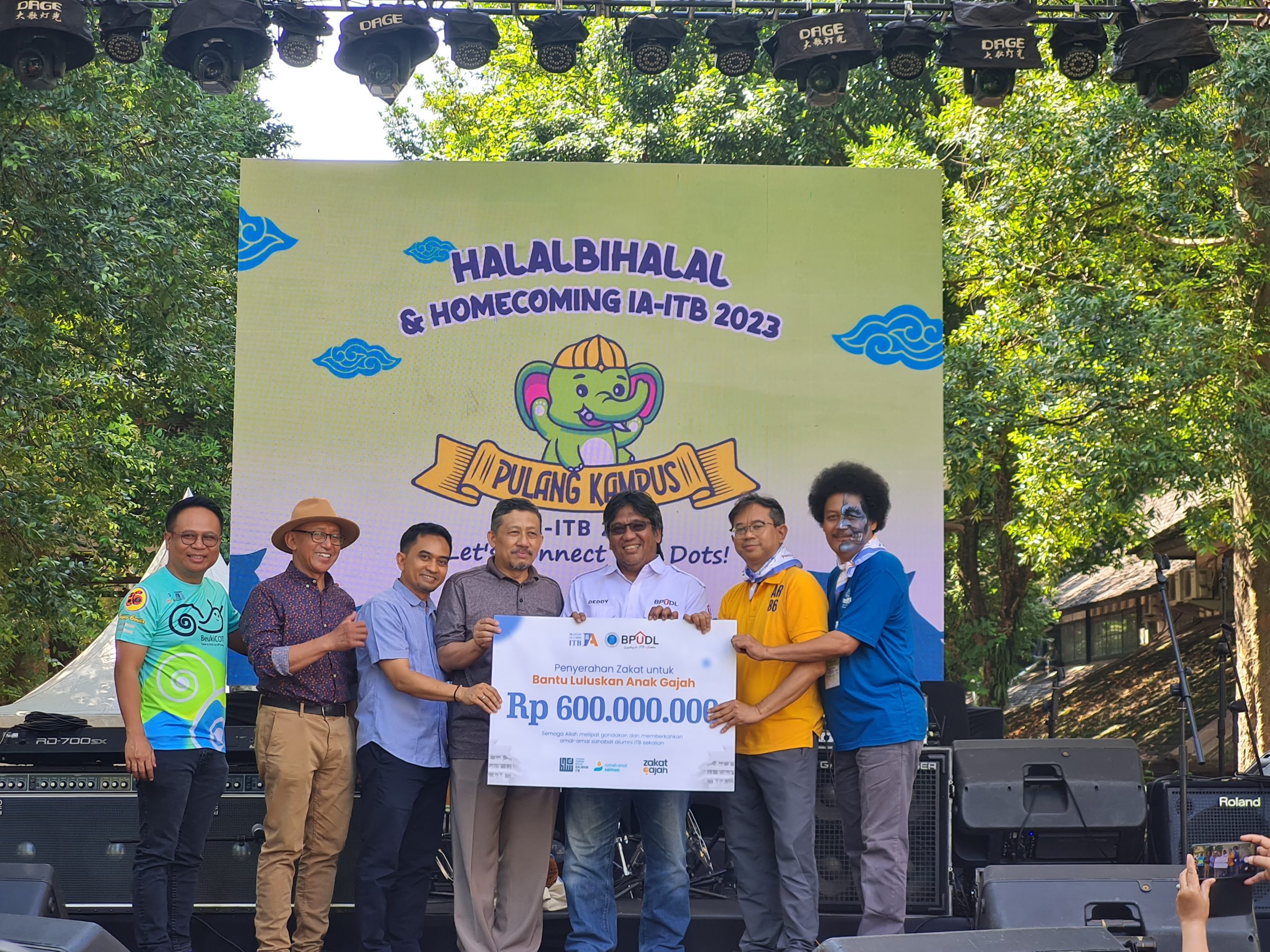 Zakat untuk luluskan Anak Gajah